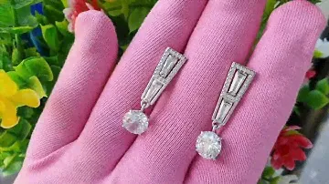 Серебряные серьги с фианитами