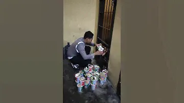 berbagi dengan tahanan | pop mie