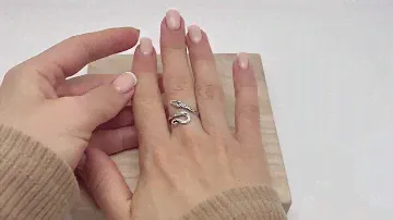 Женское серебряное кольцо Змея, серебро 925 пробы, широкое необычное, с чернением, раздвижное. Юмила