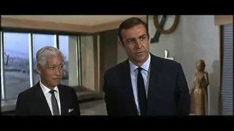 You Only Live Twice (1967) movie review