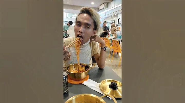 makan mie ramen di korea nih boss 😎 #mieramen #ramen #makanenak #mukbang #funny #lucu #kocak #lawak