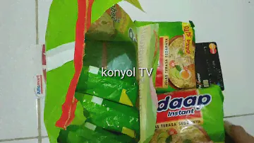 Unboxing mie sedaap soto 1 pack