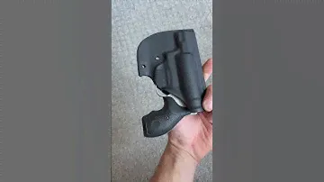 The Best Pocket Holsters - Vedder Pocket Locker