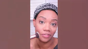 light makeup look with NARS Soft Matte Powder